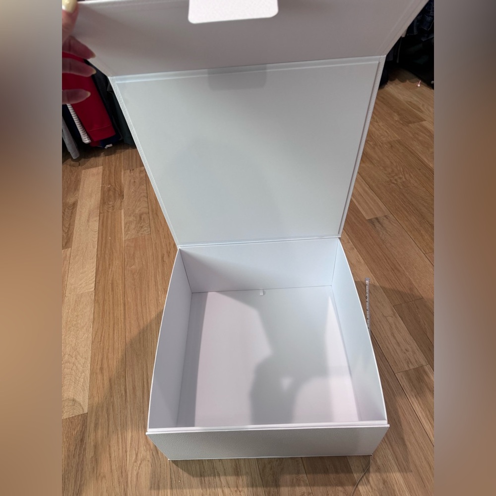 Large Dior Box - Picture 4 of 5